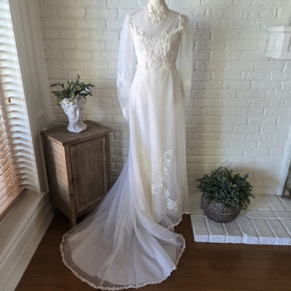 Vtg 70s Lace Applique + Pearl High Neck Wedding Gown, Fairy/ Victorian, Read - Picture 3 of 12